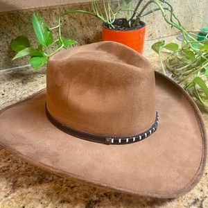 women cowboy hat